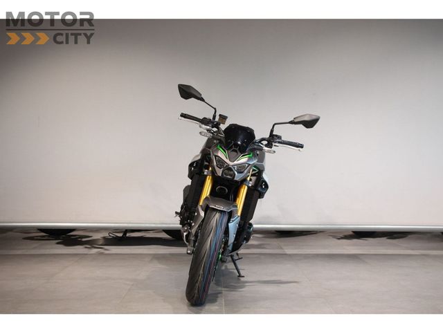 kawasaki - z900
