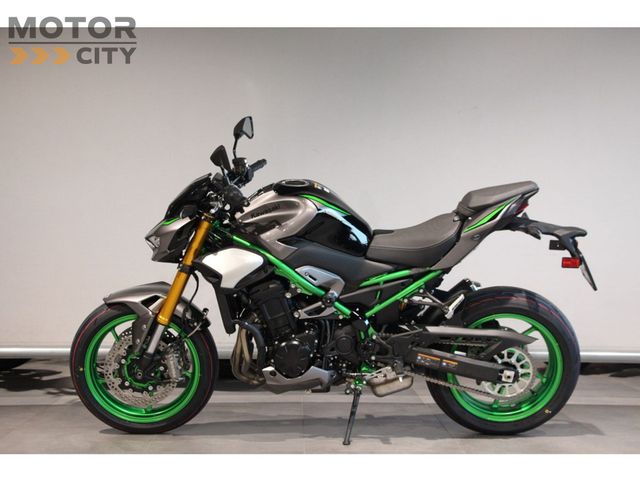 kawasaki - z900