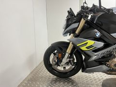 BMW S 1000 R Bluestone metallic Akrapovic 2023 occasion – foto 13 van 15