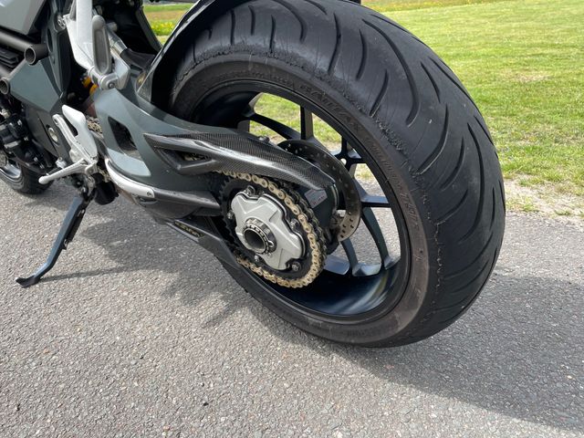 mv-agusta - brutale-1090-rr