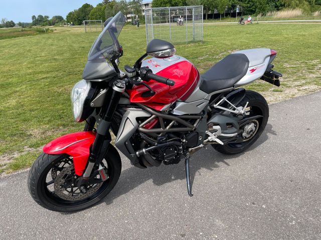 mv-agusta - brutale-1090-rr
