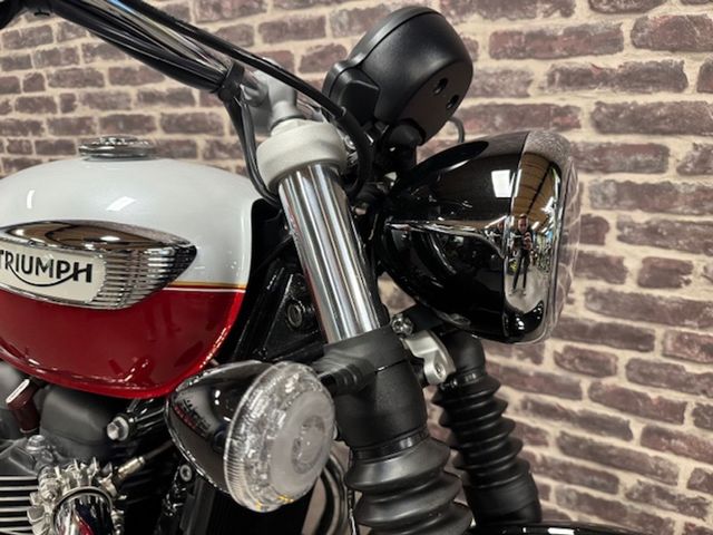 triumph - bonneville-speedmaster