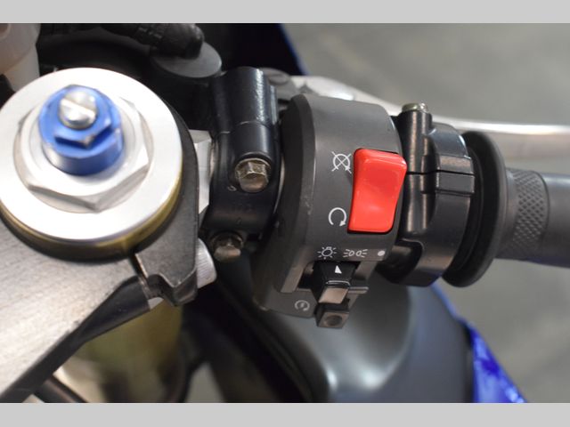 yamaha - yzf-r1