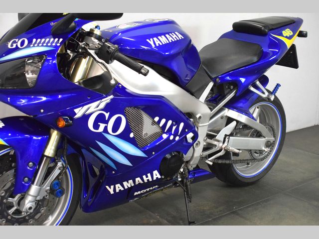 yamaha - yzf-r1
