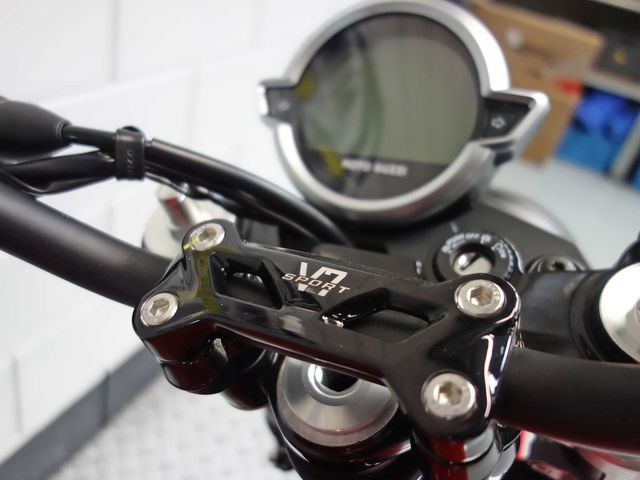 moto-guzzi - v-7-sport