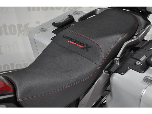 honda - vfr-1200-x-crosstourer