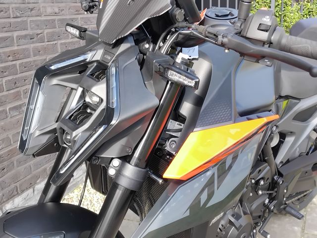 ktm - 990-duke