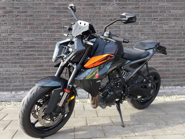ktm - 990-duke