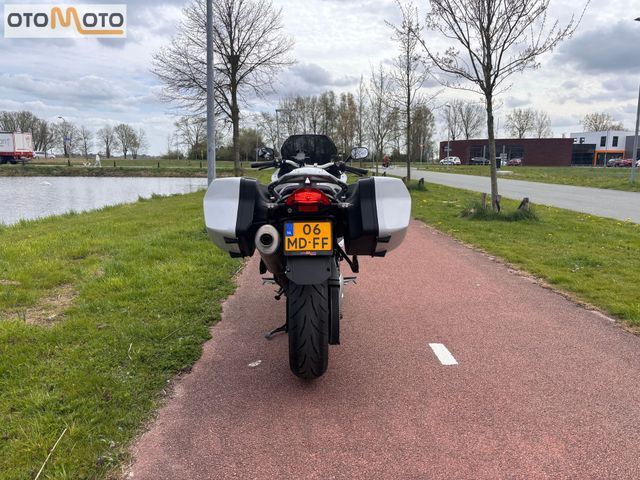 bmw - f-800-gt