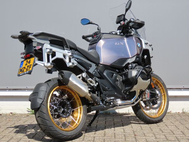 bmw - r-1300-gs-adventure