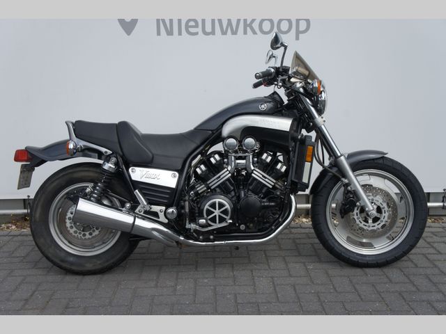 yamaha - vmax-carbon