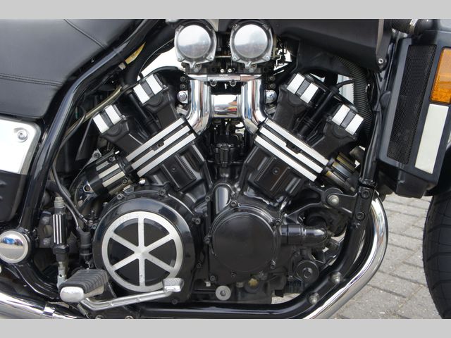 yamaha - vmax-carbon