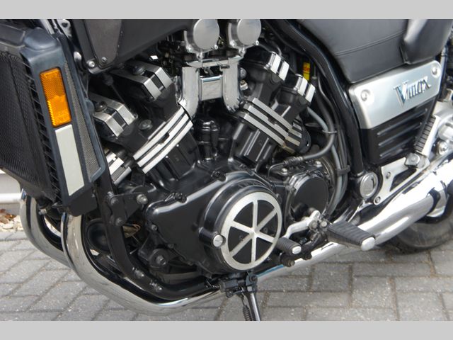 yamaha - vmax-carbon