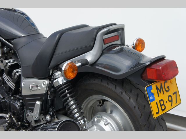 yamaha - vmax-carbon