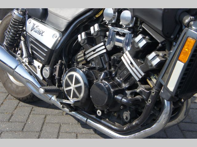 yamaha - vmax-carbon