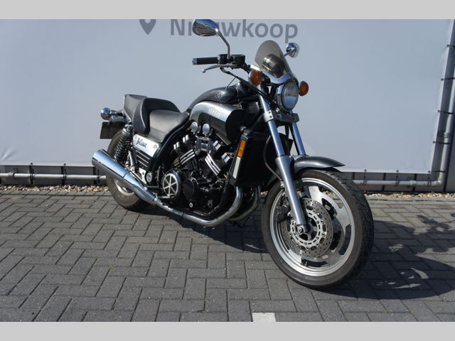 yamaha - vmax-carbon