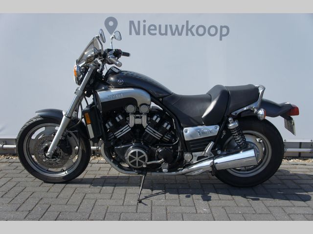 yamaha - vmax-carbon