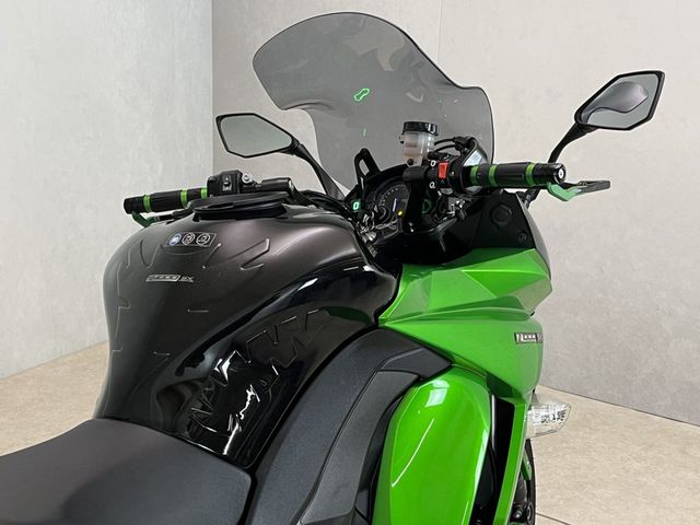 kawasaki - z-1000-sx-abs