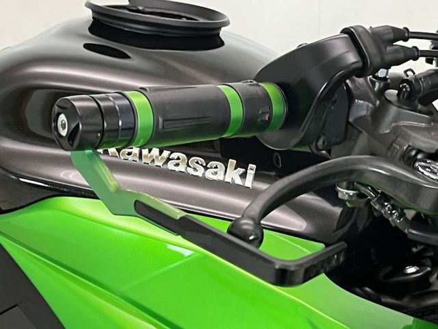 kawasaki - z-1000-sx-abs