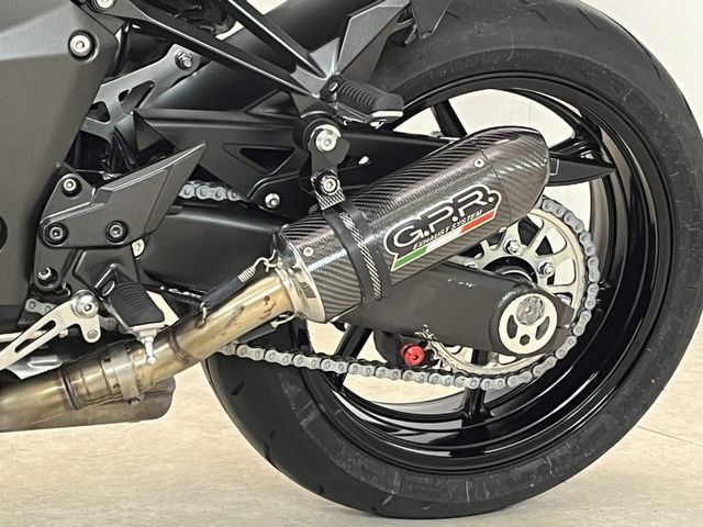 kawasaki - z-1000-sx-abs