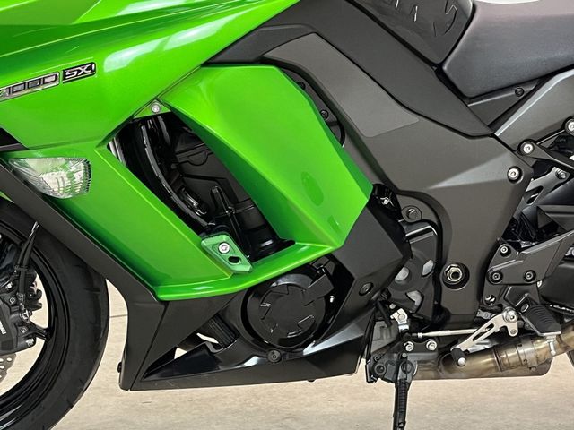 kawasaki - z-1000-sx-abs