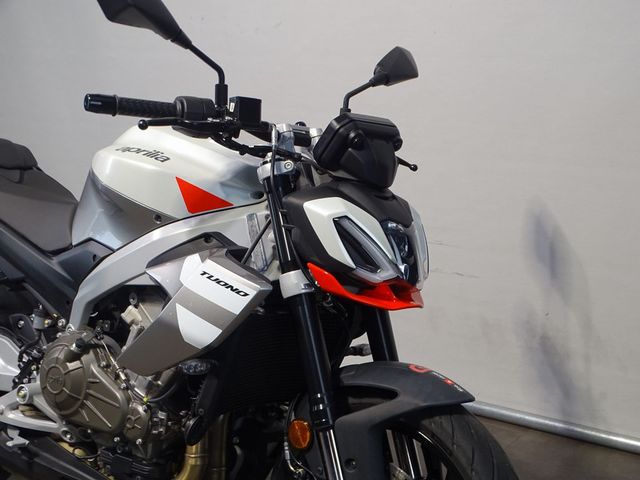 aprilia - tuono-457