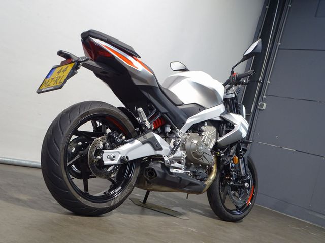 aprilia - tuono-457
