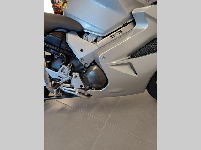 honda - vfr-800-fi-vtec-abs