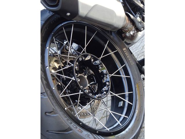 bmw - r-1300-gs-triple-black
