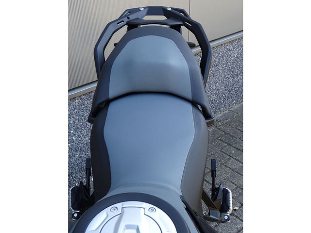 bmw - r-1300-gs-triple-black
