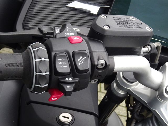 bmw - r-1250-rt