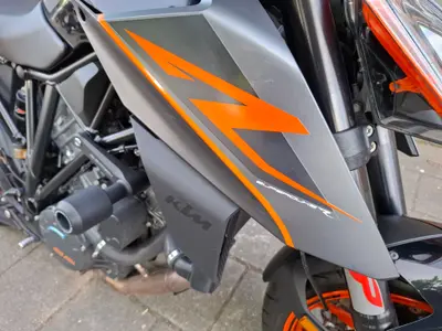 KTM 1290 SUPER DUKE R – foto 3