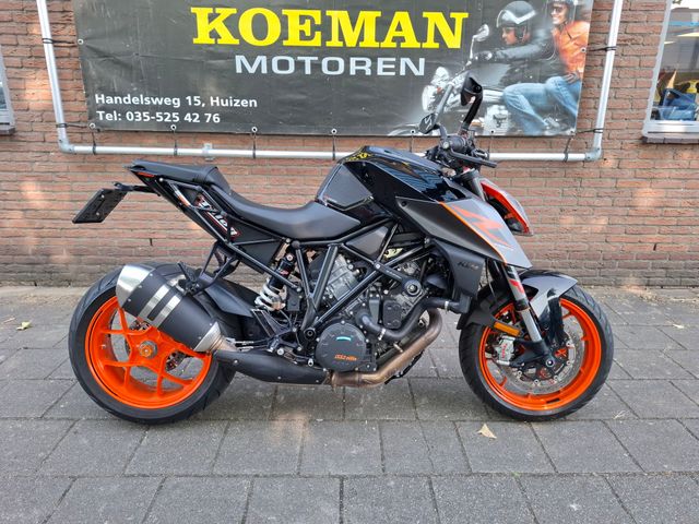 ktm - 1290-super-duke-r