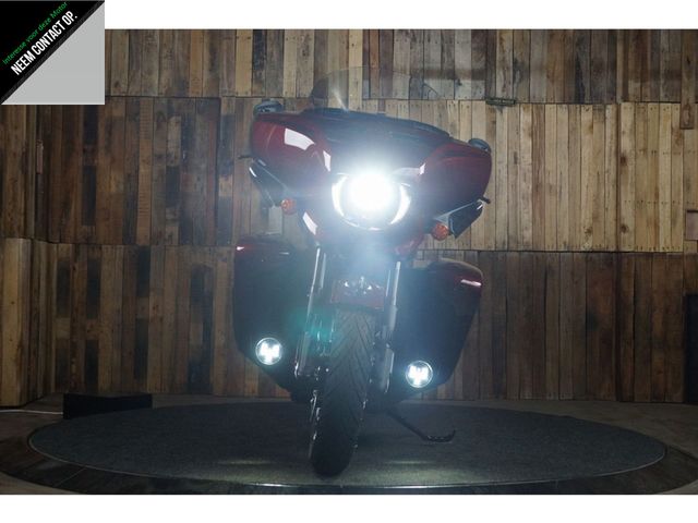 indian - roadmaster-powerplus-dark-horse