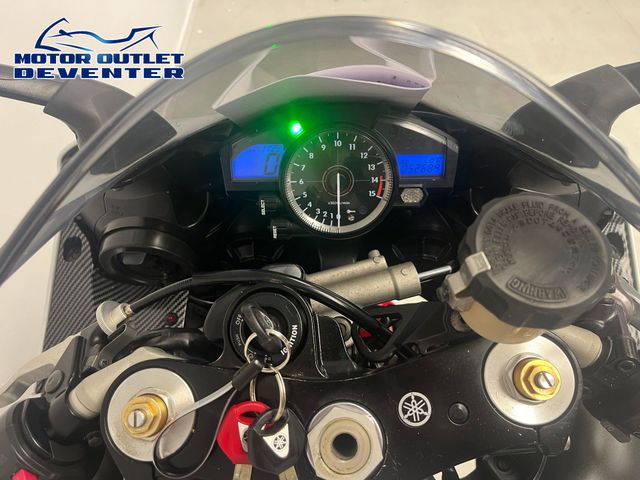 yamaha - yzf-r1