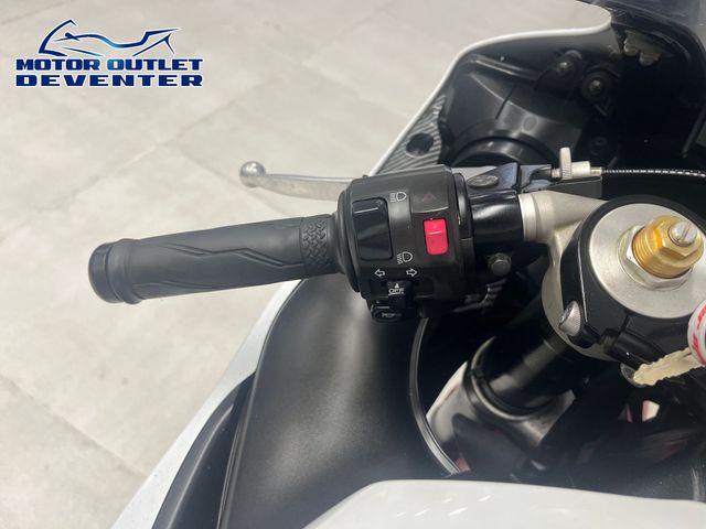 yamaha - yzf-r1