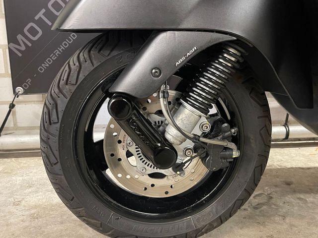 vespa - gts-super-300-abs