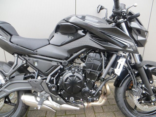 suzuki - gsx-8s
