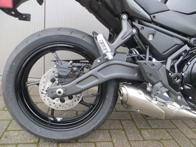 suzuki - gsx-8s