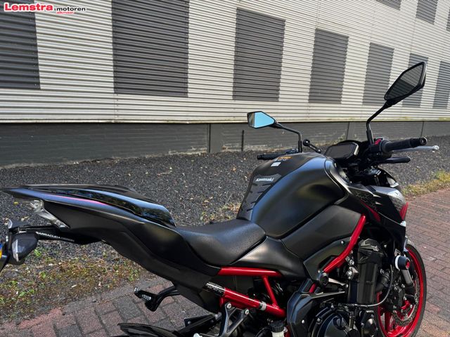 kawasaki - z900