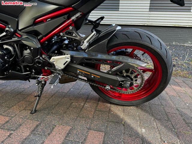 kawasaki - z900