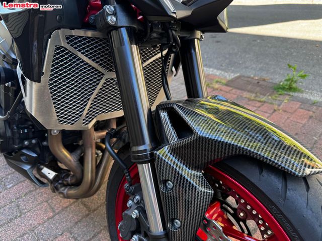 kawasaki - z900
