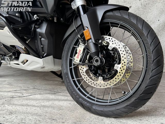 bmw - r-1300-gs-adventure-triple-black