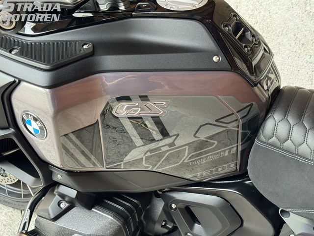 bmw - r-1300-gs-adventure-triple-black