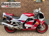 SUZUKI GSX-R 750 W