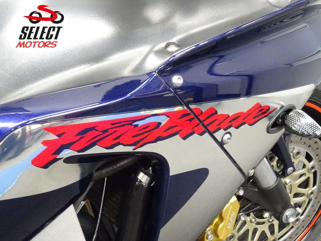 honda - cbr-900-rr-fireblade