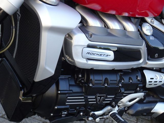 triumph - rocket-iii-r