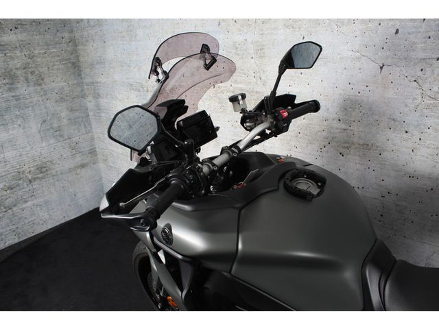 yamaha - tracer-9