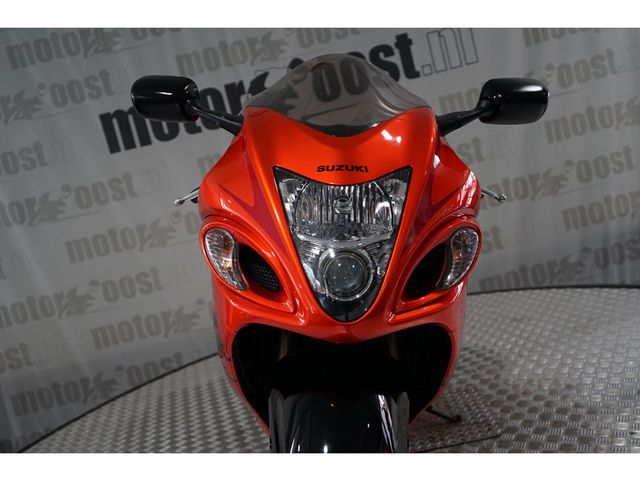 suzuki - gsx-r-1300-hayabusa