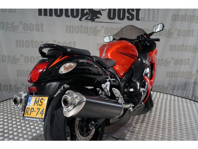 suzuki - gsx-r-1300-hayabusa